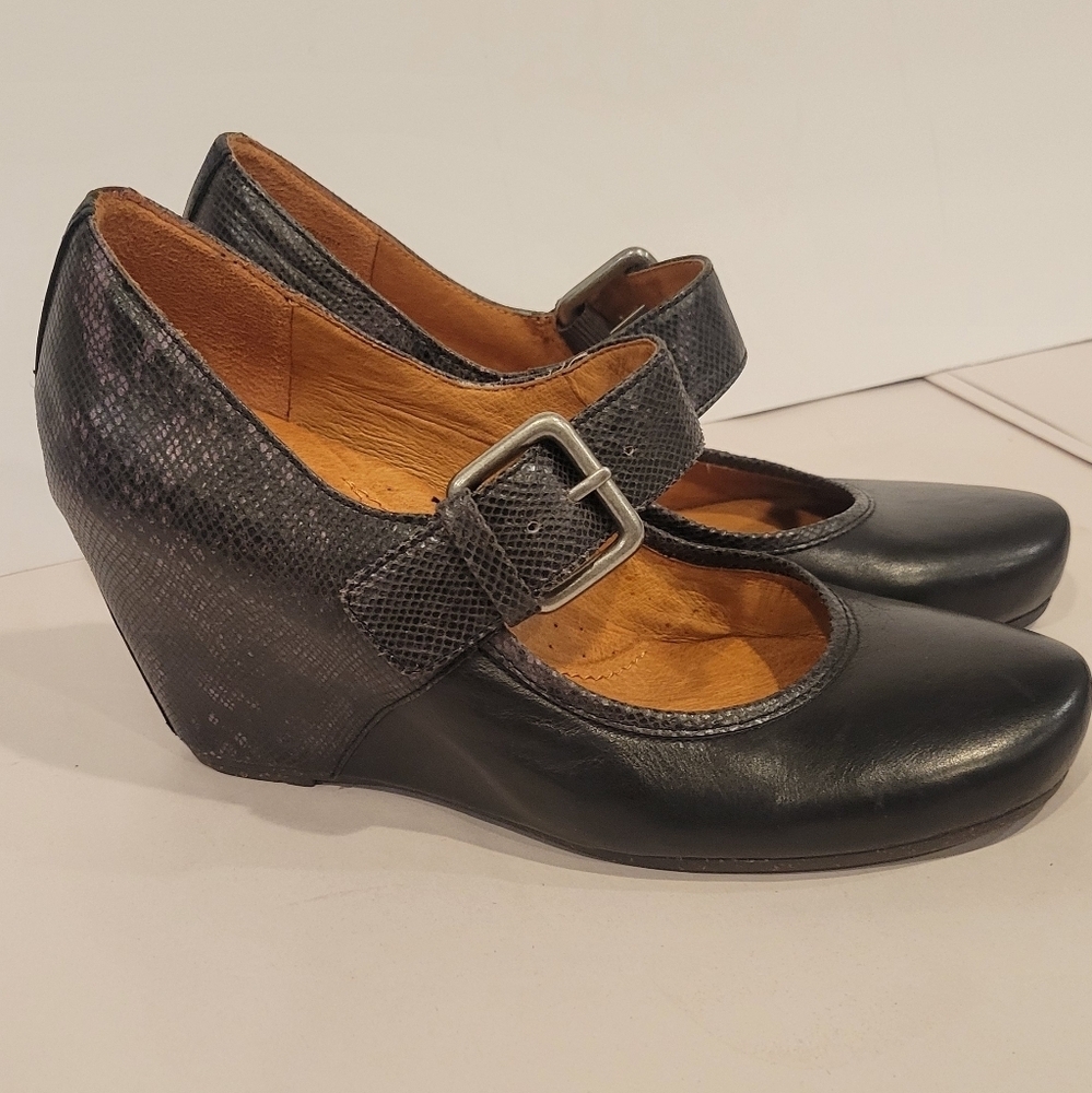 Naya Leather Snake Hidden Wedge  Jacinta Mary Jane Heels Shoes Anthropologie